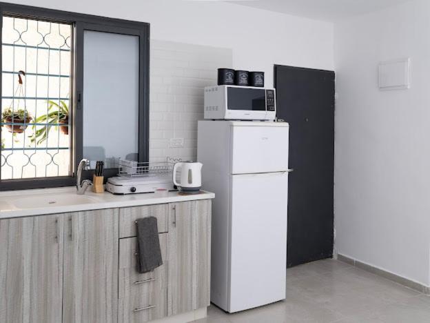 Cousy Suite Studio Jerusalem Exterior photo